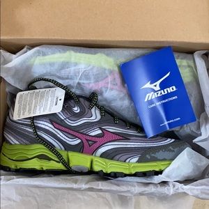 Mizuno Wave Kazan